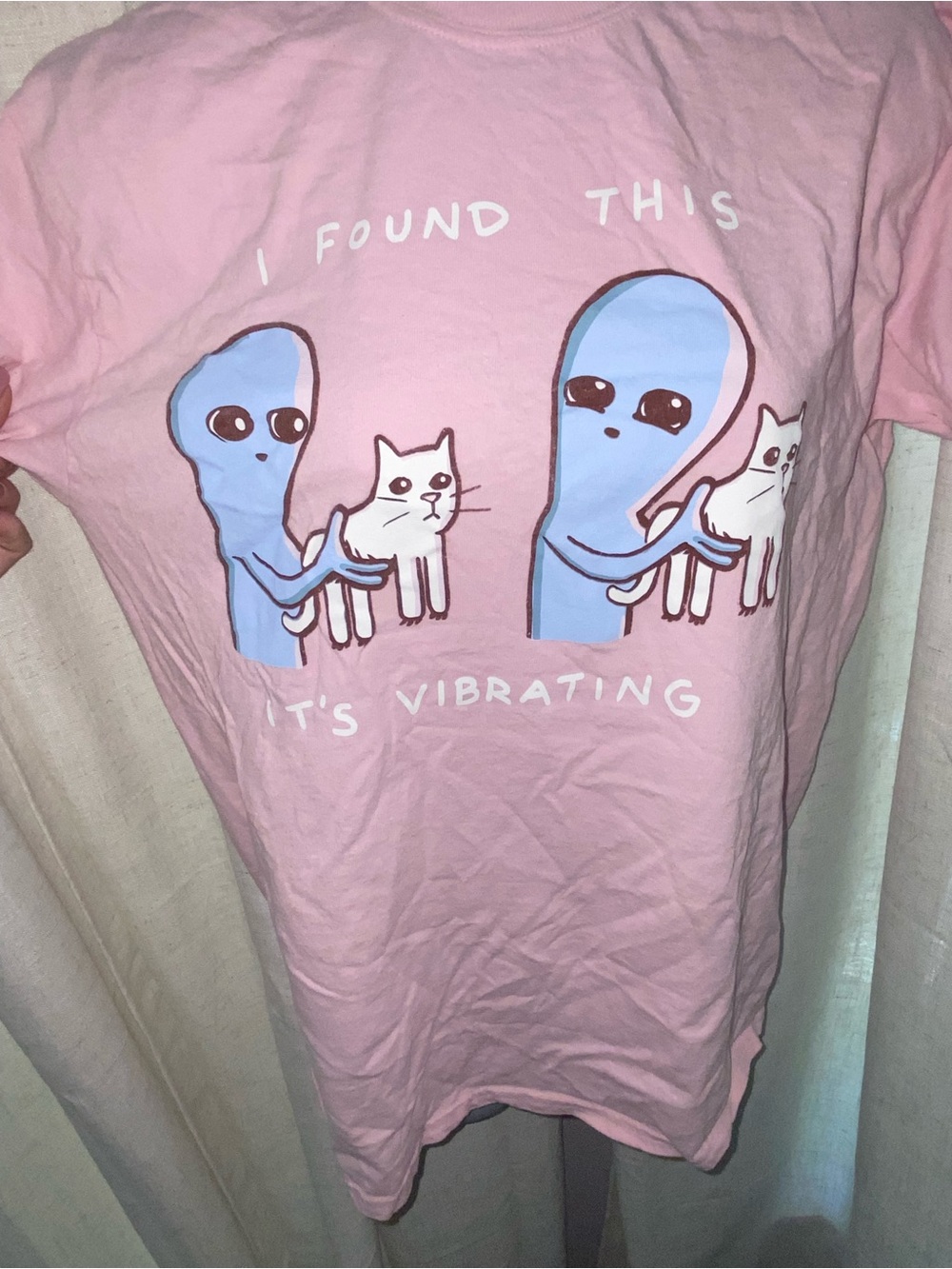 Strange Planet Nathan Pyle "I Found This It's Vibrating" Cat Tee M